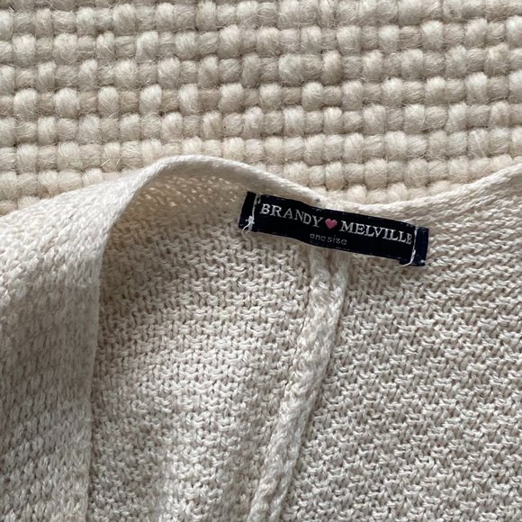 Brandy Melville Grey Cardigan - Picture 3 of 3